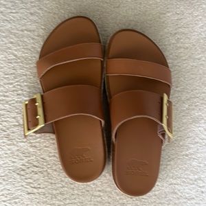 Sorel camel colored sandal with gold buckle- great condition wore minimally